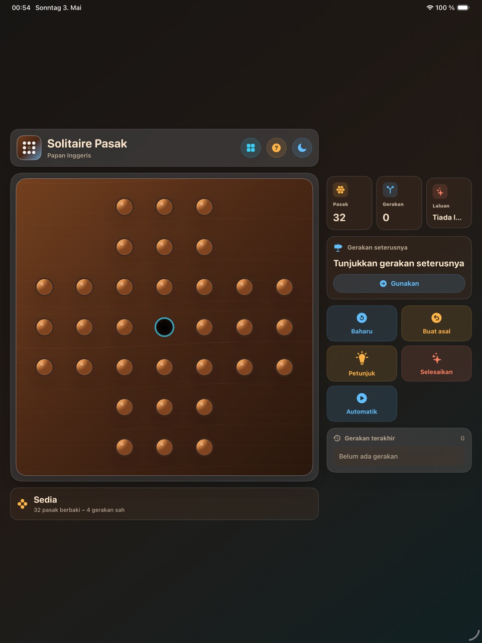 Wood Peg Solitaire ipados App Store screenshot 1