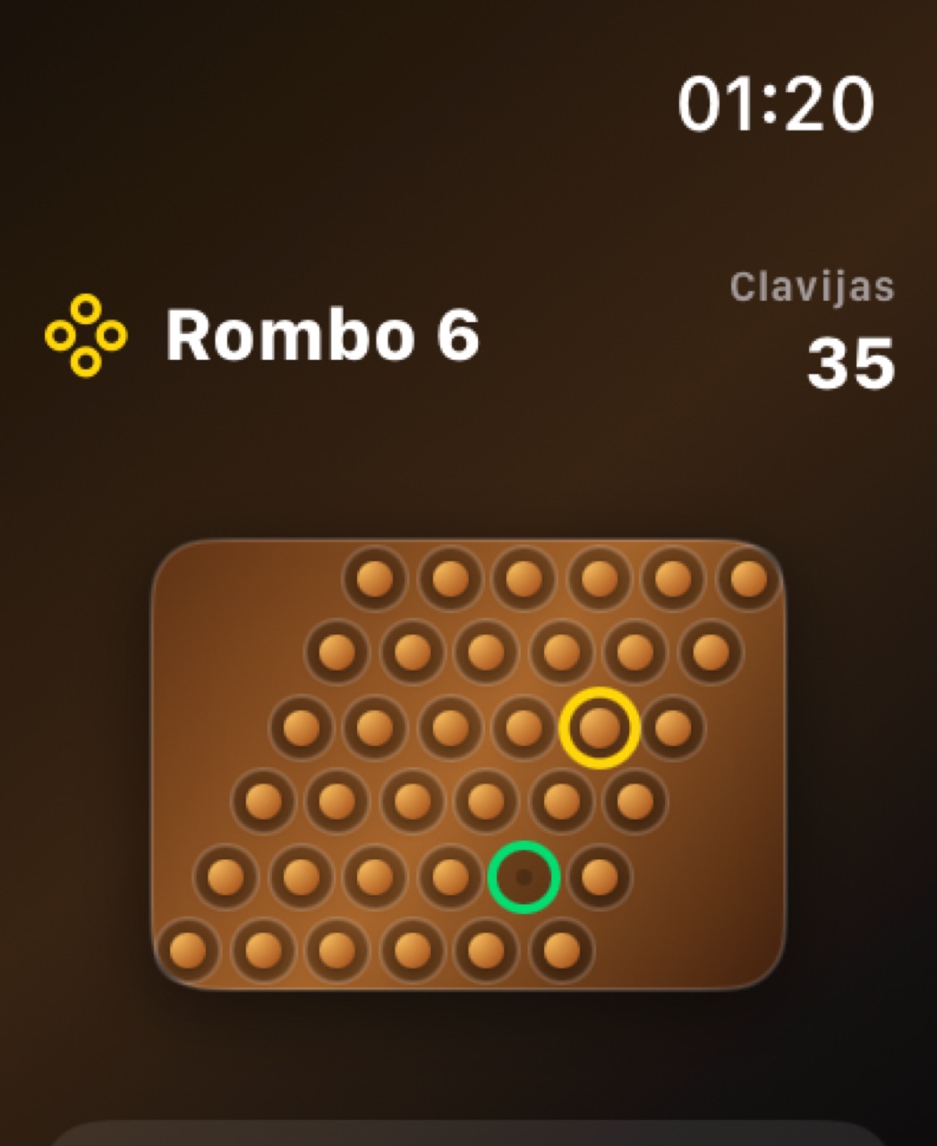 Wood Peg Solitaire watchos App Store screenshot 3