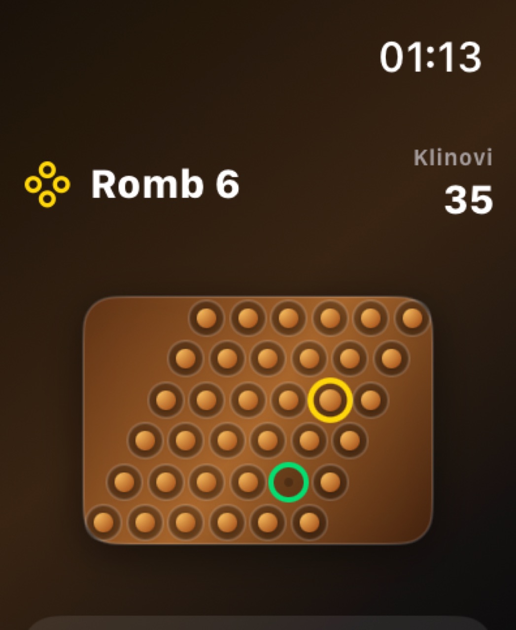 Wood Peg Solitaire watchos App Store screenshot 3