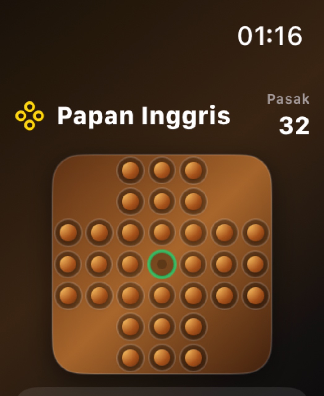 Wood Peg Solitaire watchos App Store screenshot 1
