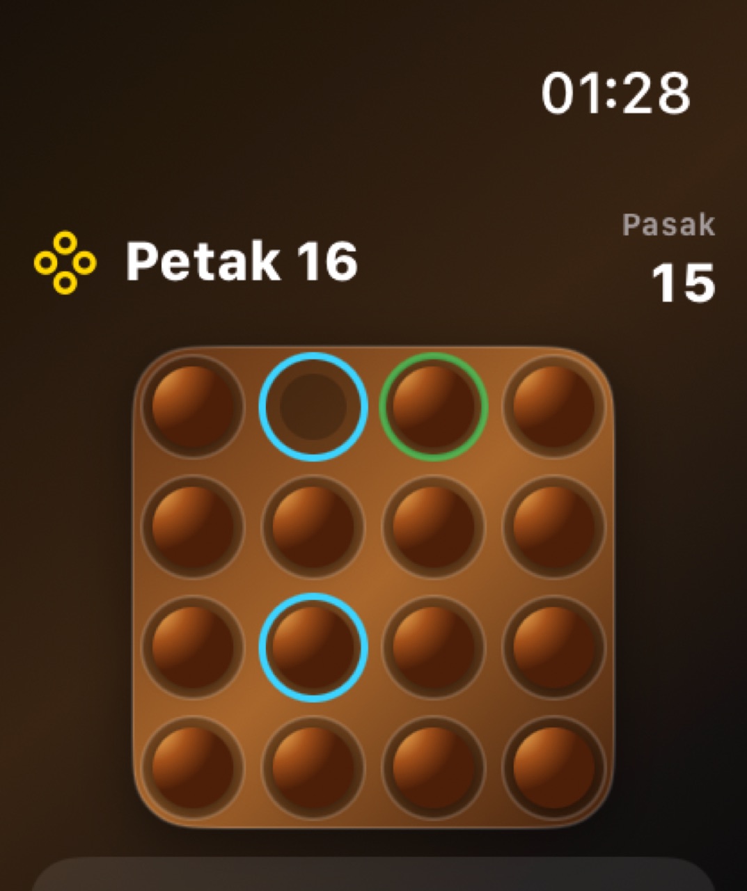 Wood Peg Solitaire watchos App Store screenshot 6