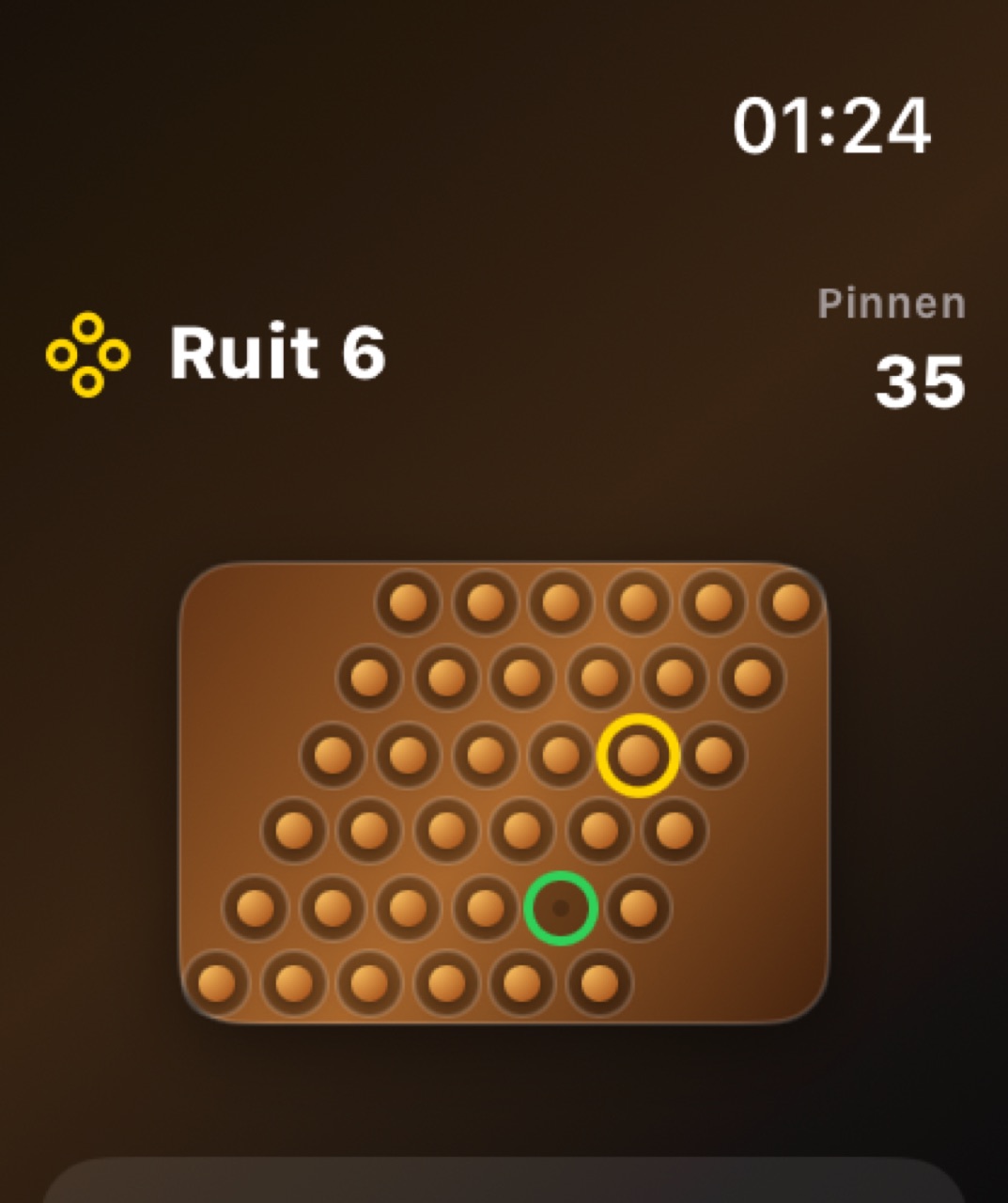Wood Peg Solitaire watchos App Store screenshot 4